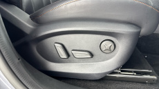 MG HS 1.5 T-GDI Trophy 5dr DCT Petrol Hatchback